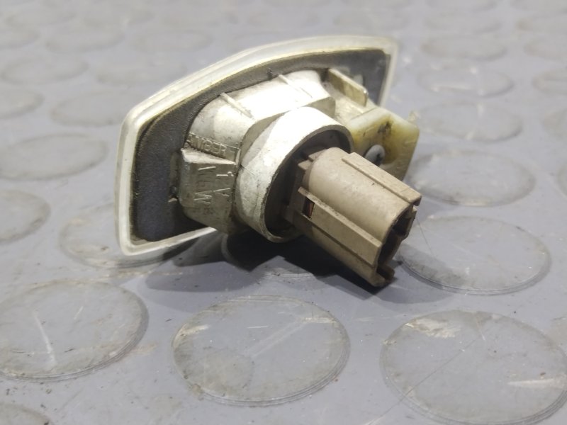 Повторитель в крыло, 700 рублей, Красноярск