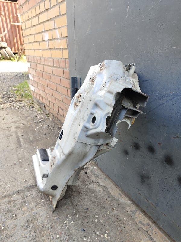 Стойка кузова, 2000 рублей, Красноярск