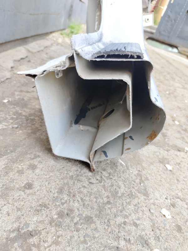 Стойка кузова, 2000 рублей, Красноярск