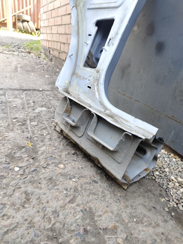 Стойка кузова, 2000 рублей, Красноярск