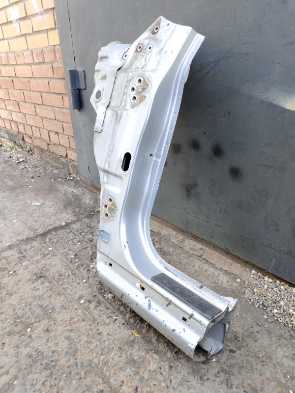 Стойка кузова, 2000 рублей, Красноярск