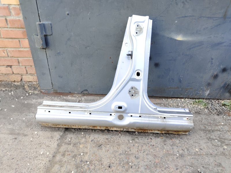 Стойка кузова, 2000 рублей, Красноярск