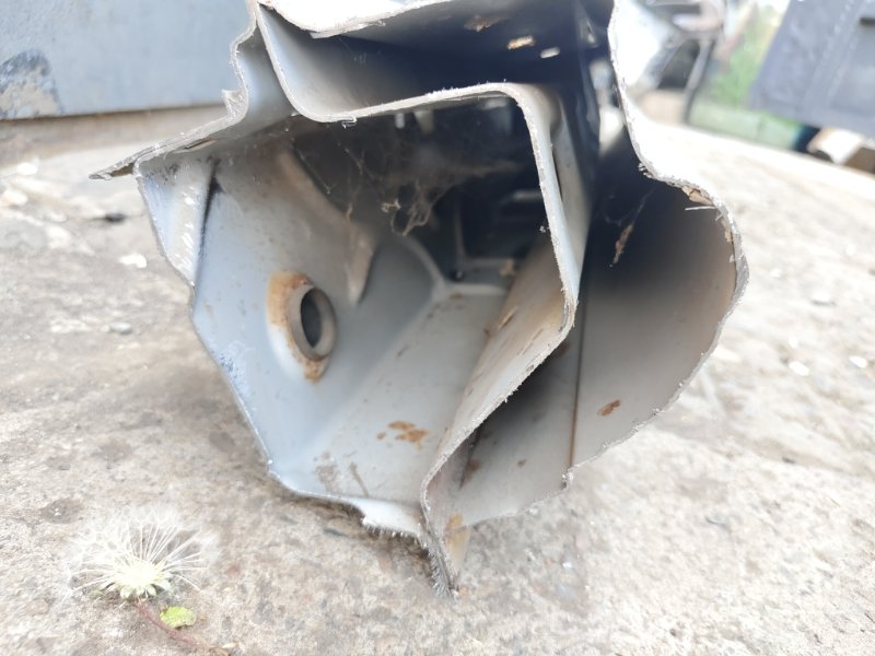 Стойка кузова, 2000 рублей, Красноярск