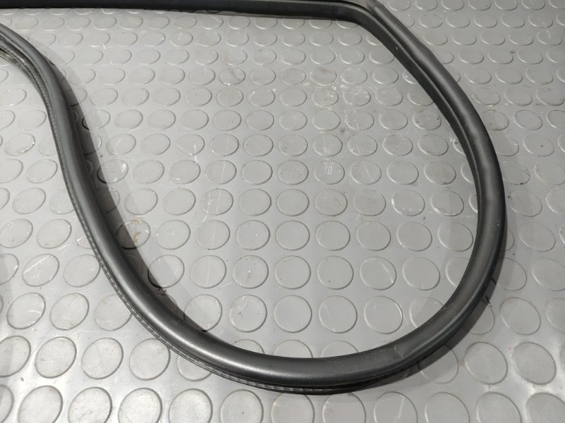 Уплотнительная резинка боковой двери, 1000 рублей, Красноярск