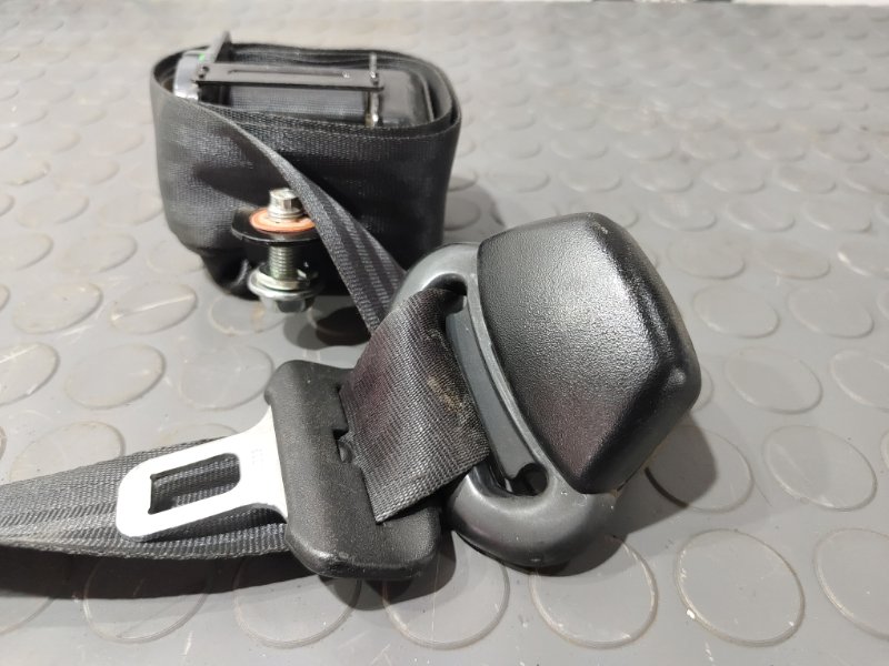 Ремень безопасности, 2000 рублей, Красноярск