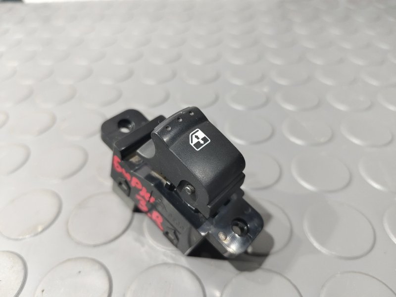 Кнопка стеклоподъемника, 500 рублей, Красноярск