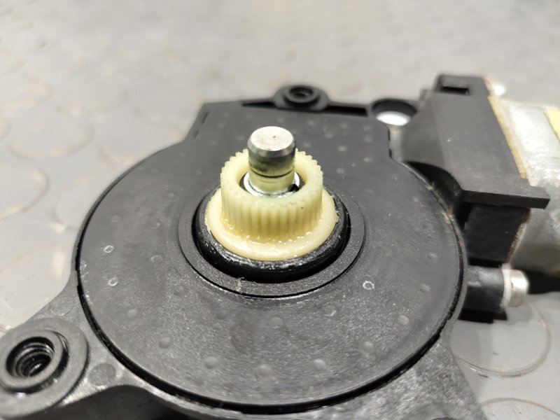 Стеклоподъемник, 2000 рублей, Красноярск