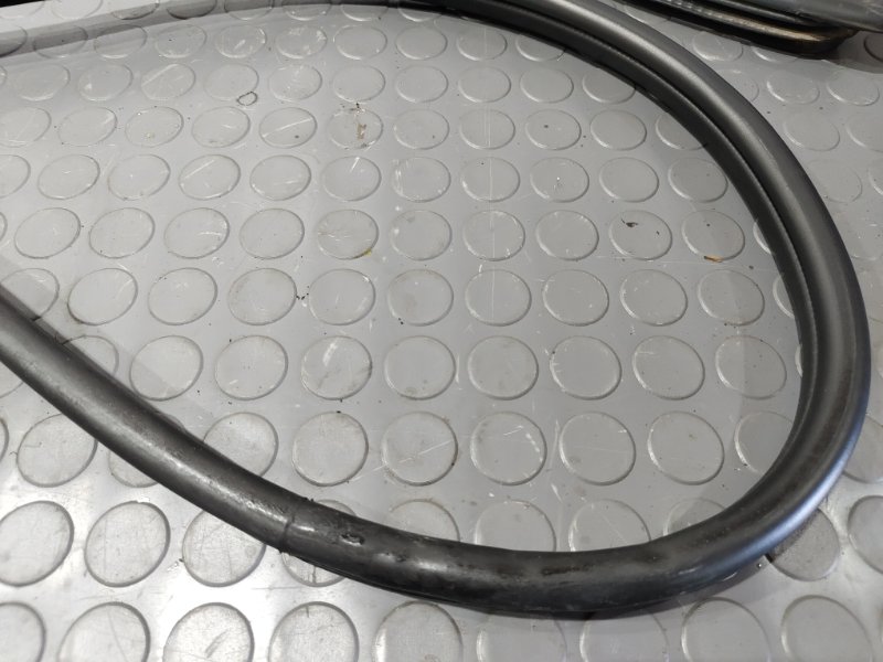 Уплотнительная резинка боковой двери, 1000 рублей, Красноярск