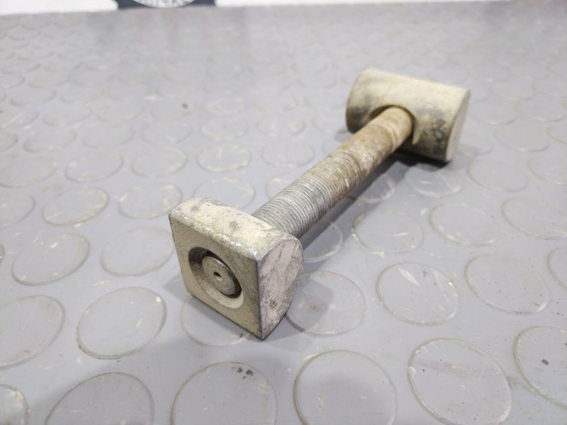 болт торсиона, 1000 рублей, Красноярск