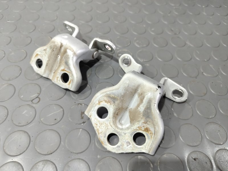 Петля двери, 600 рублей, Красноярск