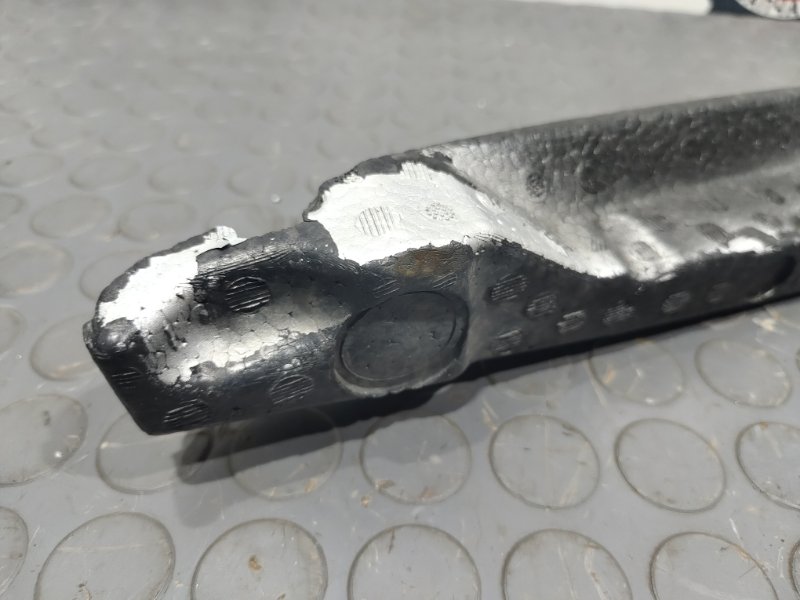 Уплотнитель крыла, 1000 рублей, Красноярск