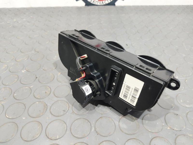 Блок управления климат-контролем, 3000 рублей, Красноярск