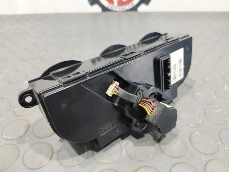 Блок управления климат-контролем, 3000 рублей, Красноярск