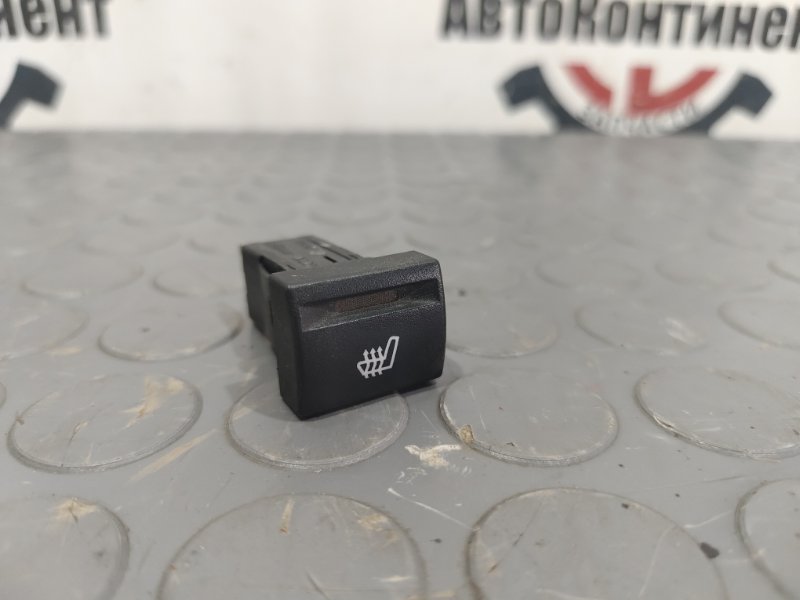 Кнопка обогрева сидений, 300 рублей, Красноярск