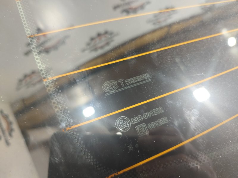 Стекло заднее, 6000 рублей, Красноярск