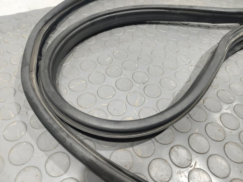 Уплотнительная резинка боковой двери, 1000 рублей, Красноярск