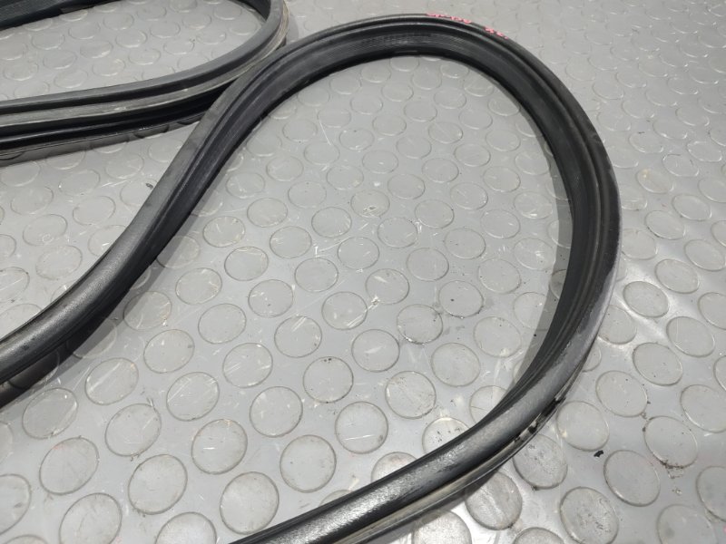 Уплотнительная резинка боковой двери, 1000 рублей, Красноярск