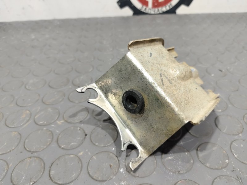 Кронштейн блока ABS, 500 рублей, Красноярск