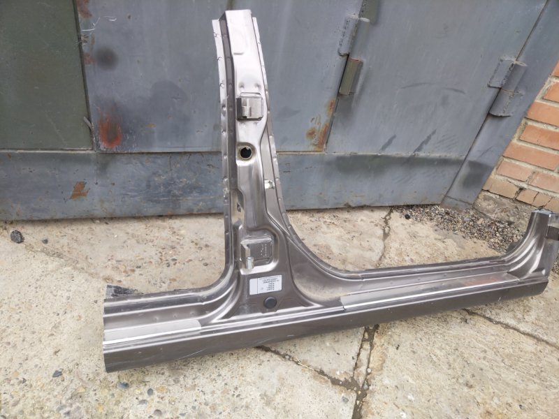 Стойка кузова, 3500 рублей, Красноярск