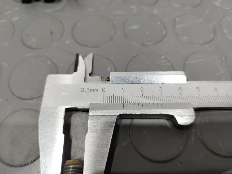 Болт, 900 рублей, Красноярск