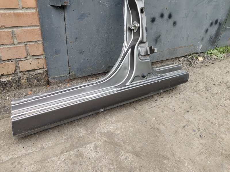 Стойка кузова, 2000 рублей, Красноярск