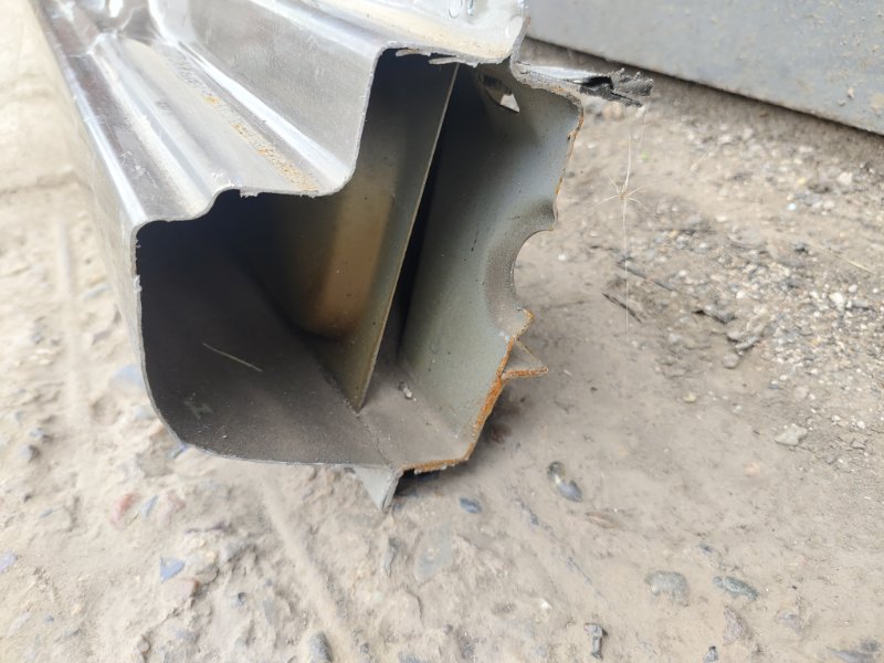 Стойка кузова, 2000 рублей, Красноярск