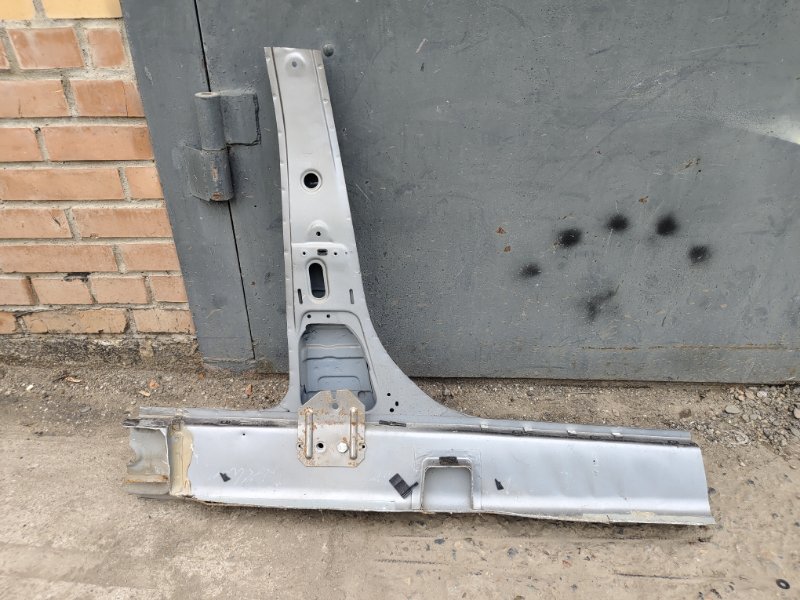 Стойка кузова, 2000 рублей, Красноярск