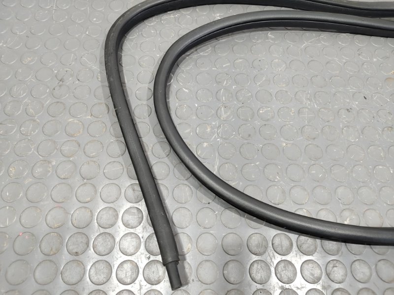 Уплотнительная резинка боковой двери, 1000 рублей, Красноярск