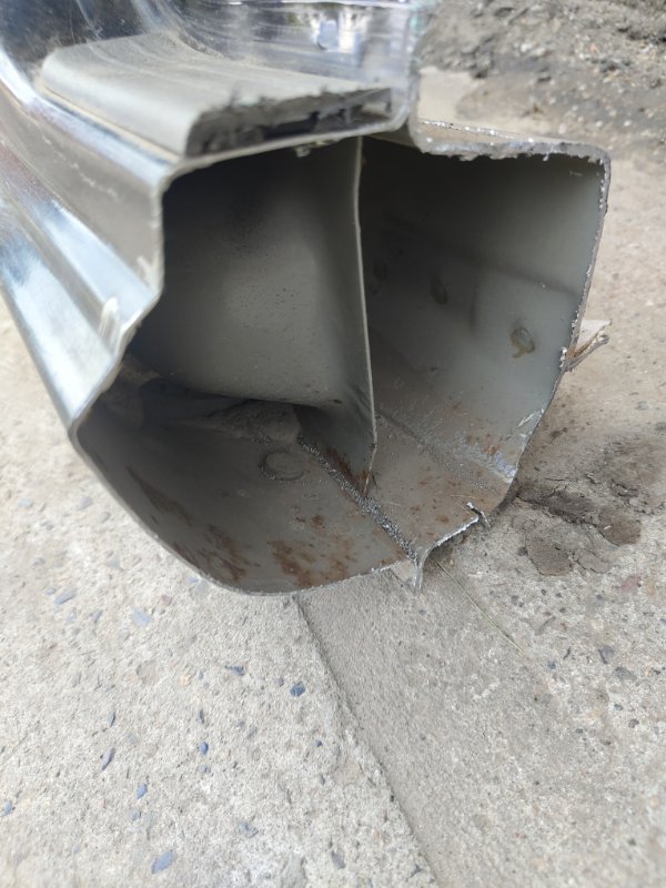 Стойка кузова, 2000 рублей, Красноярск