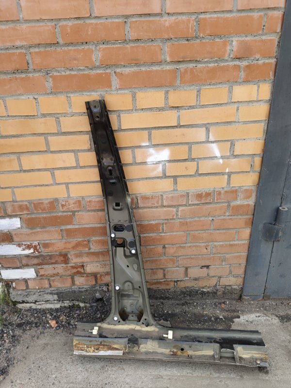 Стойка кузова, 2000 рублей, Красноярск