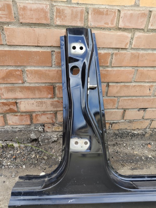 Стойка кузова, 2000 рублей, Красноярск