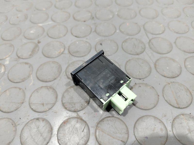 Кнопки в салон, 500 рублей, Красноярск