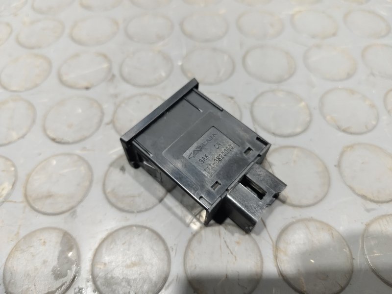 Кнопки в салон, 500 рублей, Красноярск