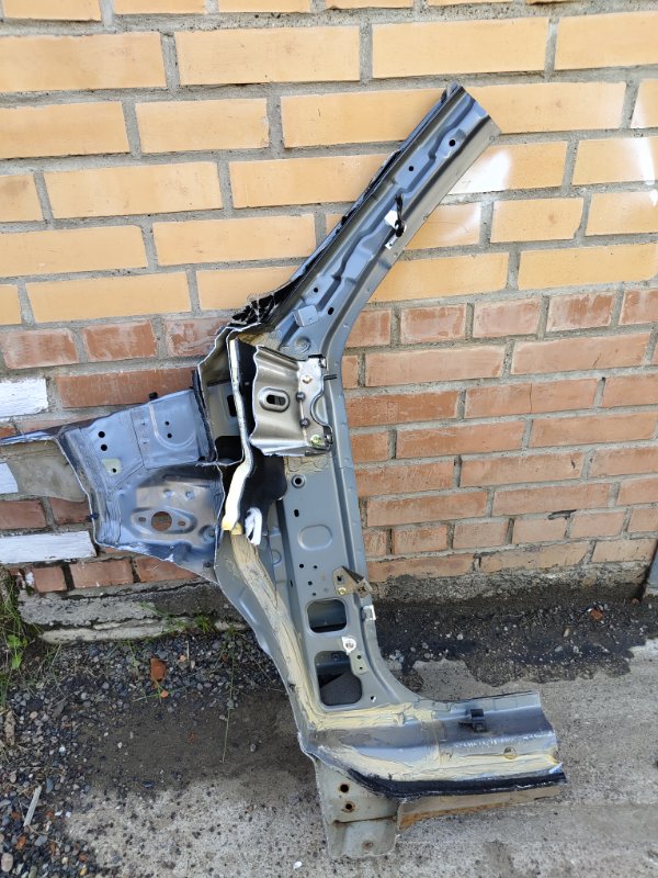 Стойка кузова, 2000 рублей, Красноярск