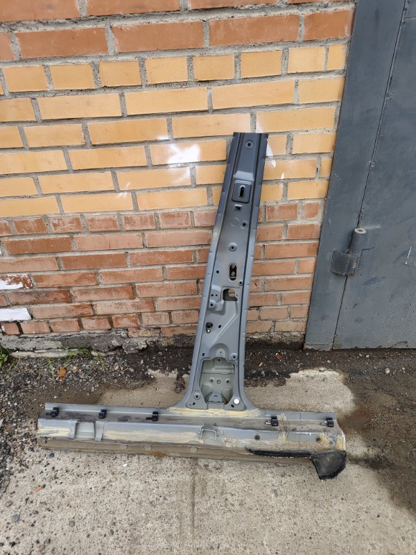 Стойка кузова, 2000 рублей, Красноярск