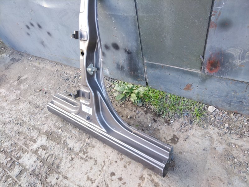 Стойка кузова, 2000 рублей, Красноярск