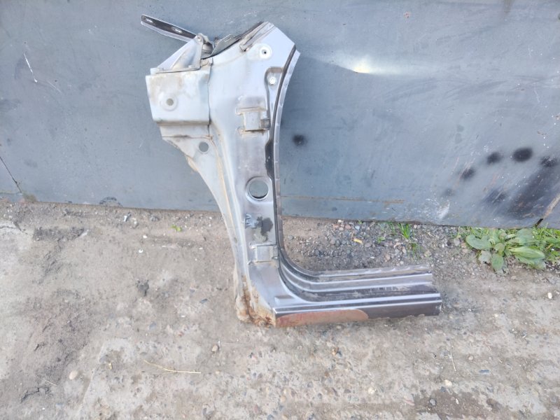 Стойка кузова, 2000 рублей, Красноярск