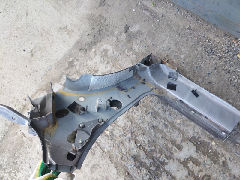 Стойка кузова, 2000 рублей, Красноярск