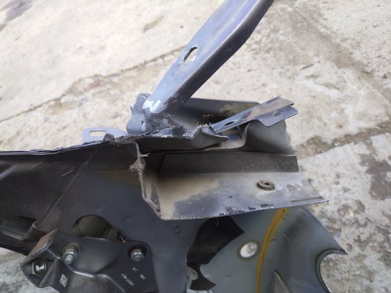 Стойка кузова, 2000 рублей, Красноярск