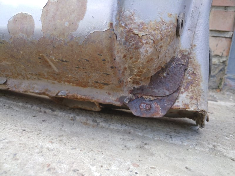 Стойка кузова, 2000 рублей, Красноярск