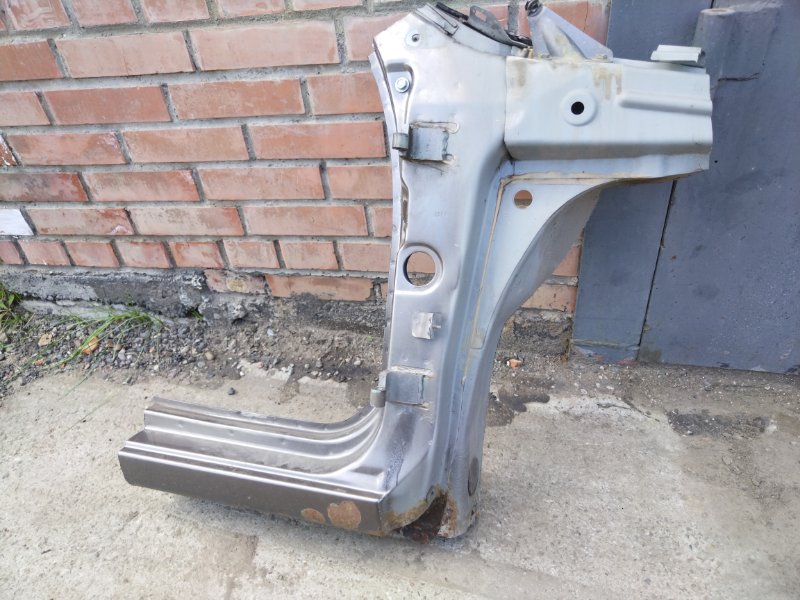 Стойка кузова, 2000 рублей, Красноярск