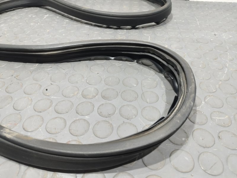 Уплотнительная резинка боковой двери, 1000 рублей, Красноярск