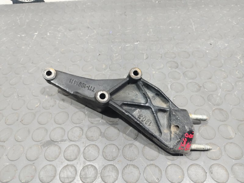 Кронштейн двигателя, 1000 рублей, Красноярск