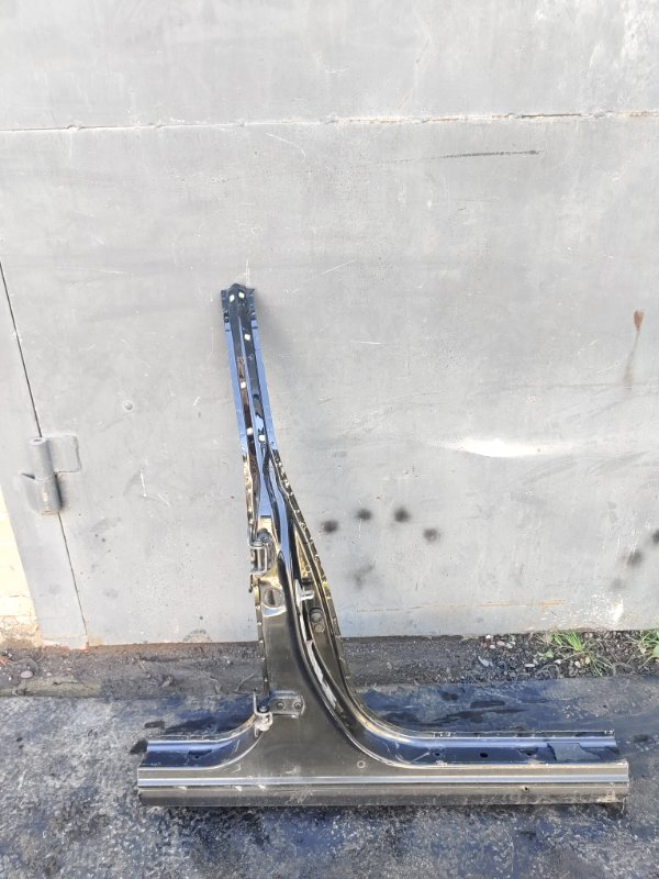 Стойка кузова, 2000 рублей, Красноярск