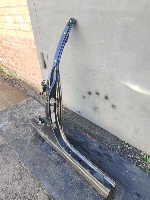 Стойка кузова, 2000 рублей, Красноярск