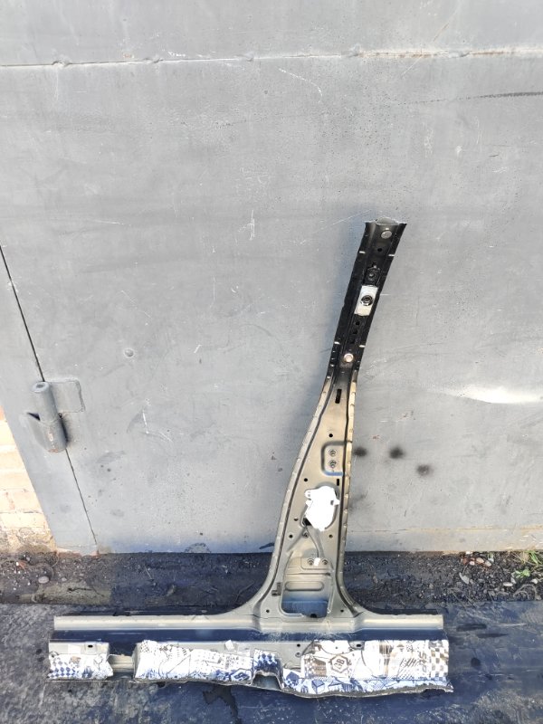 Стойка кузова, 2000 рублей, Красноярск