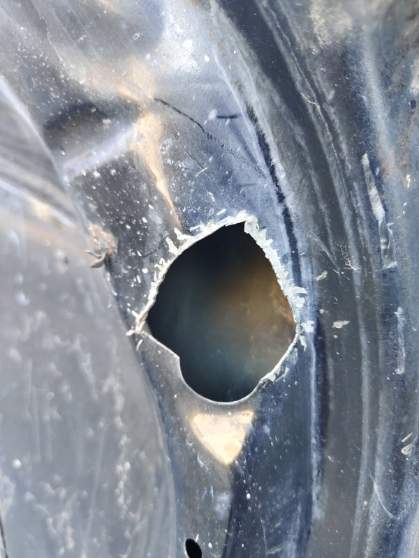 Крышка багажника, 2000 рублей, Красноярск