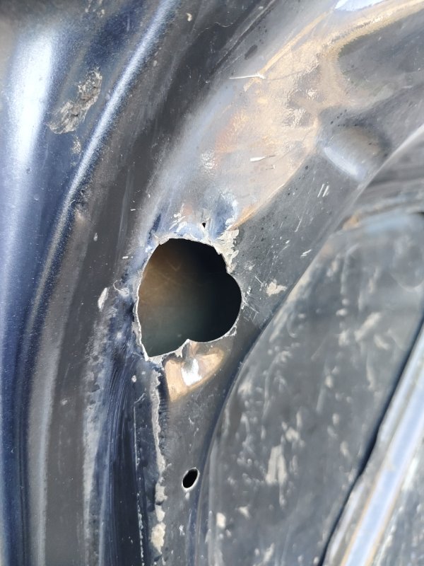 Крышка багажника, 2000 рублей, Красноярск