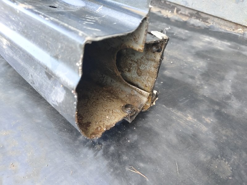 Стойка кузова, 2000 рублей, Красноярск