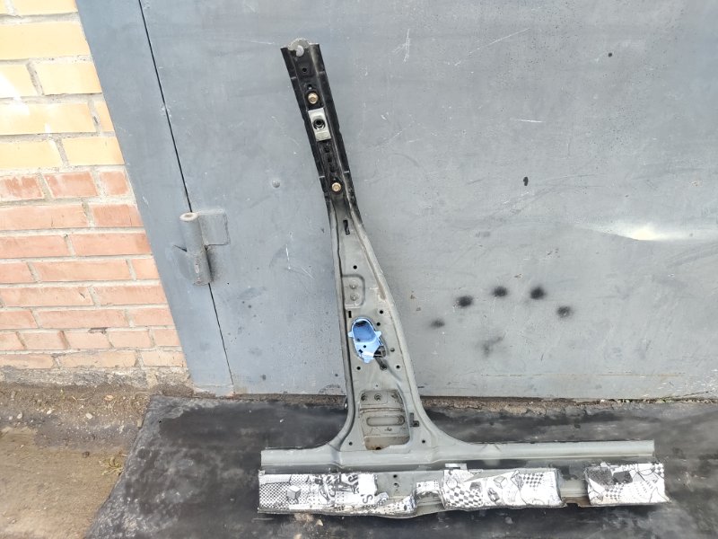 Стойка кузова, 2000 рублей, Красноярск